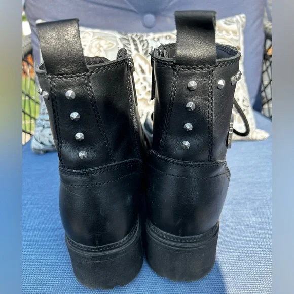 Harley Davidson woman’s riding black boots with zip up side/tie up middle. S:7.5 - Picture 3 of 12